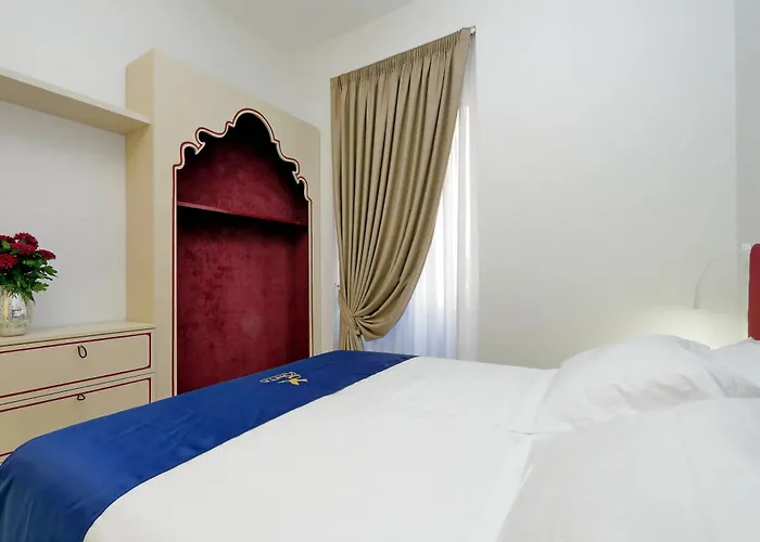 Vatican Family Romantic Suite